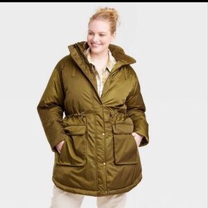 Universal Thread Olive Puffer Jacket water resistant with lined hood